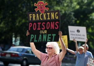fracking-rally