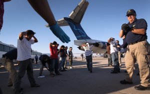 Guatemalan-deportation-AZ-Airport-2011-thumb-640xauto-7699